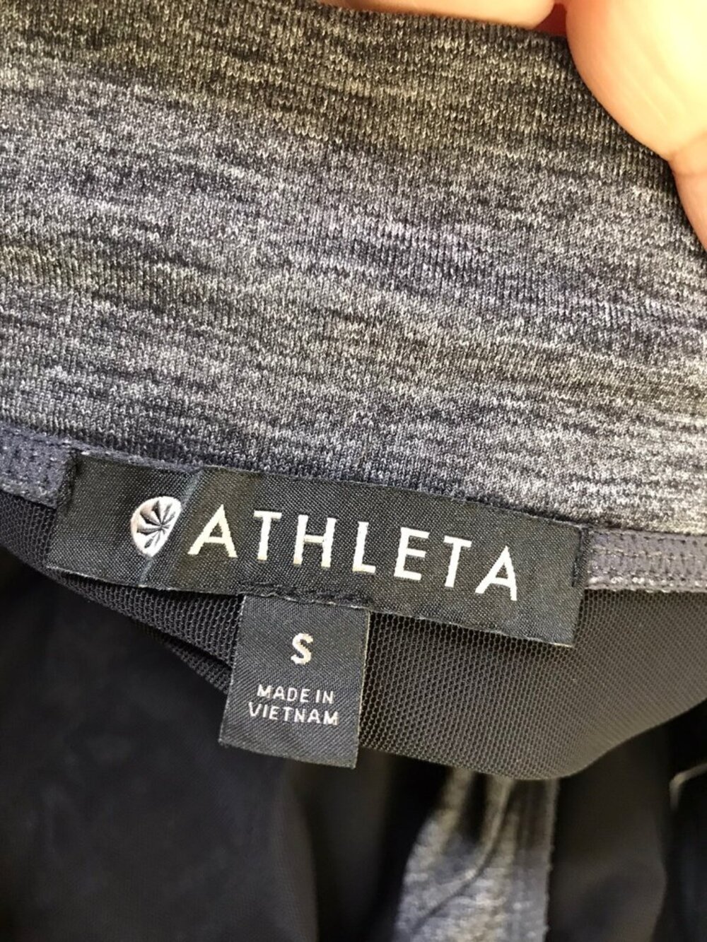 Athleta Modern Metro Shortie Gray heathered shorts Size S Small - Picture 3 of 4